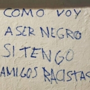 "Cómo voy a ser negro si tengo amigos fascistas"